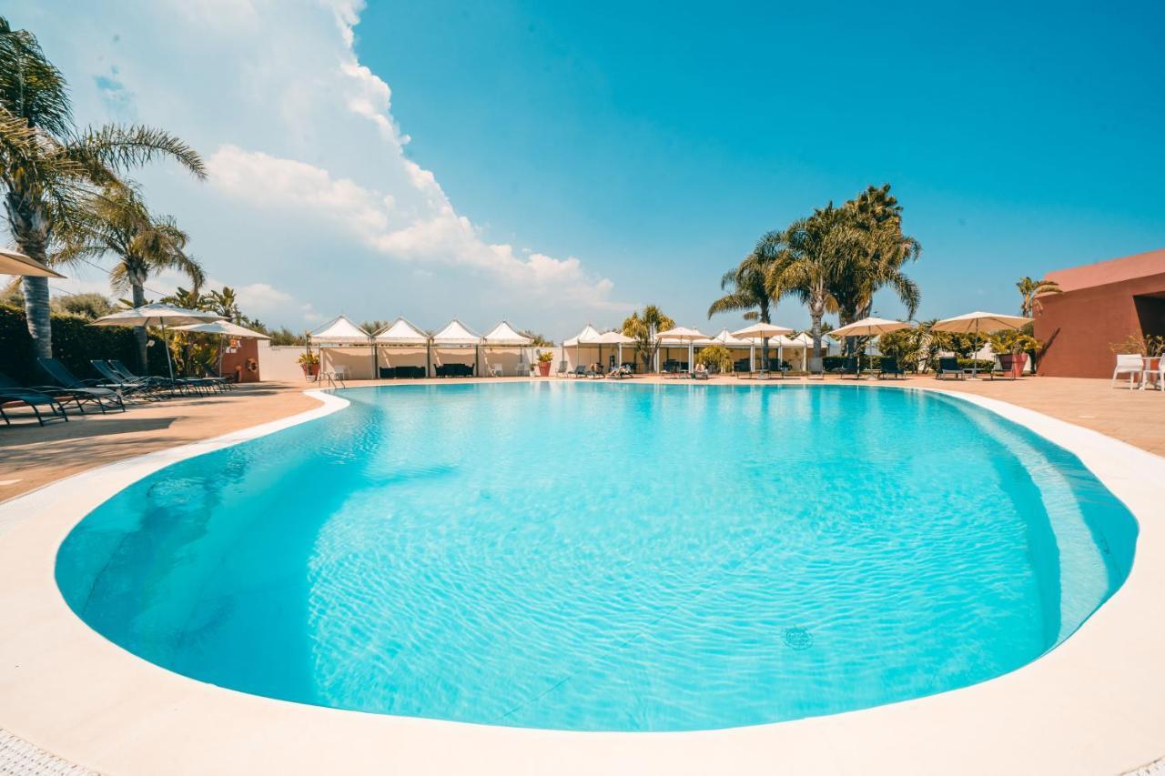 Albatros Hotel Сиракуза Екстериор снимка