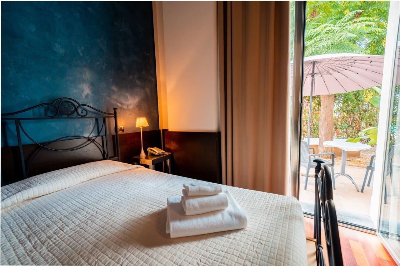 Albatros Hotel Сиракуза Екстериор снимка