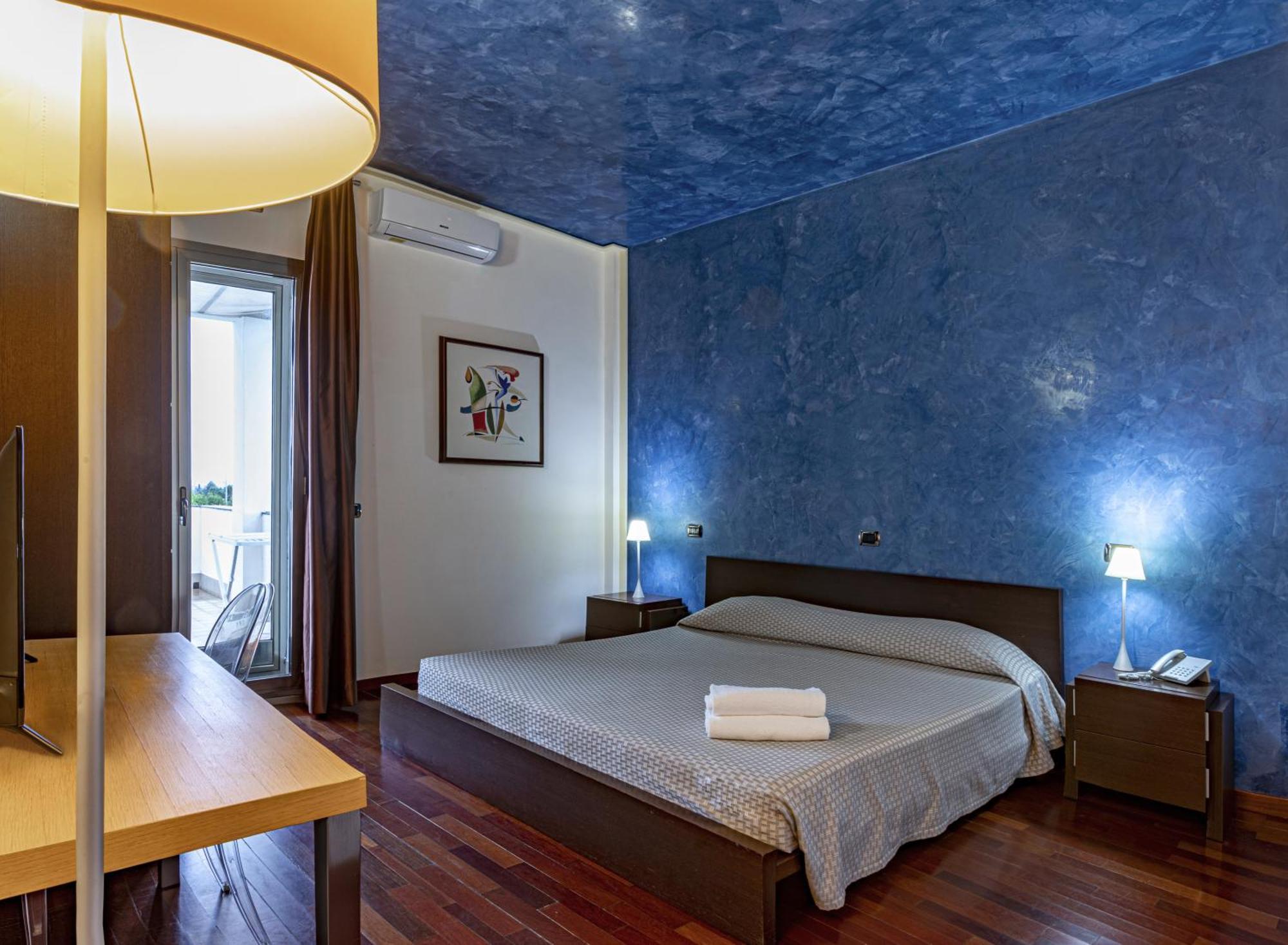 Albatros Hotel Сиракуза Екстериор снимка