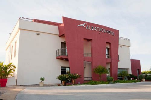 Albatros Hotel Сиракуза Екстериор снимка